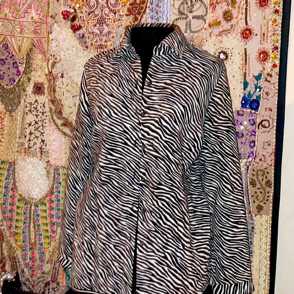 100% Polyester Zebra Print 7 Buttoned Collared Bl… - image 1